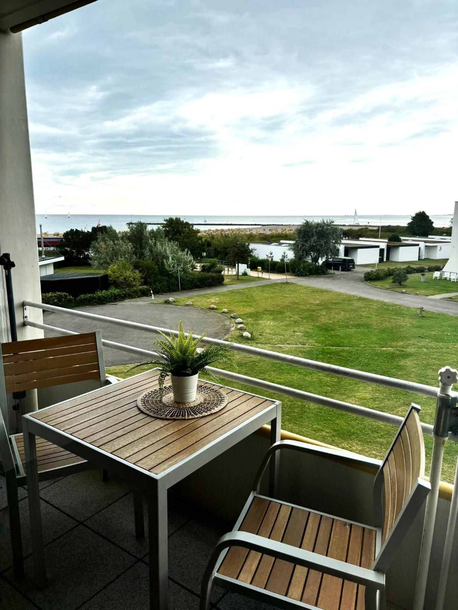 Quartier Suedstrand - Ferienwohnung Mit Meerblick Fehmarn Buitenkant foto